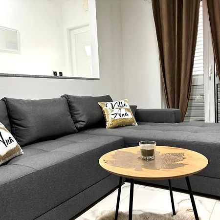 Villa Ana Kaštel Sućurac Bagian luar foto