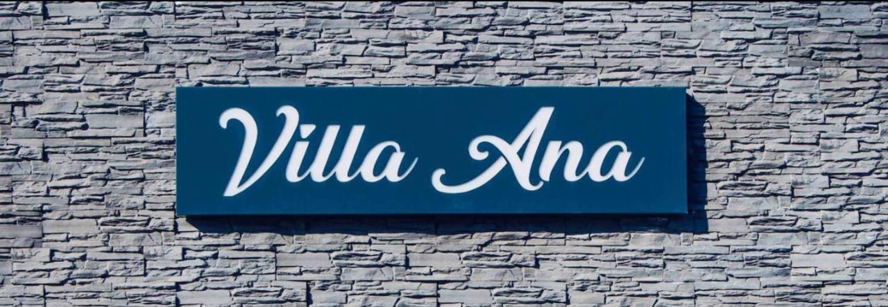 Villa Ana Kaštel Sućurac Bagian luar foto