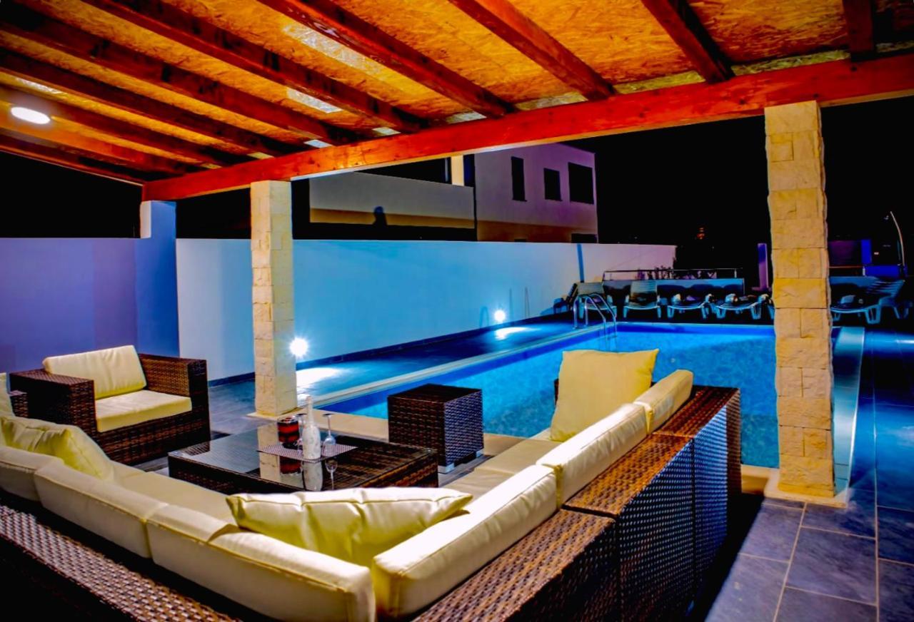 Villa Ana Kaštel Sućurac Bagian luar foto