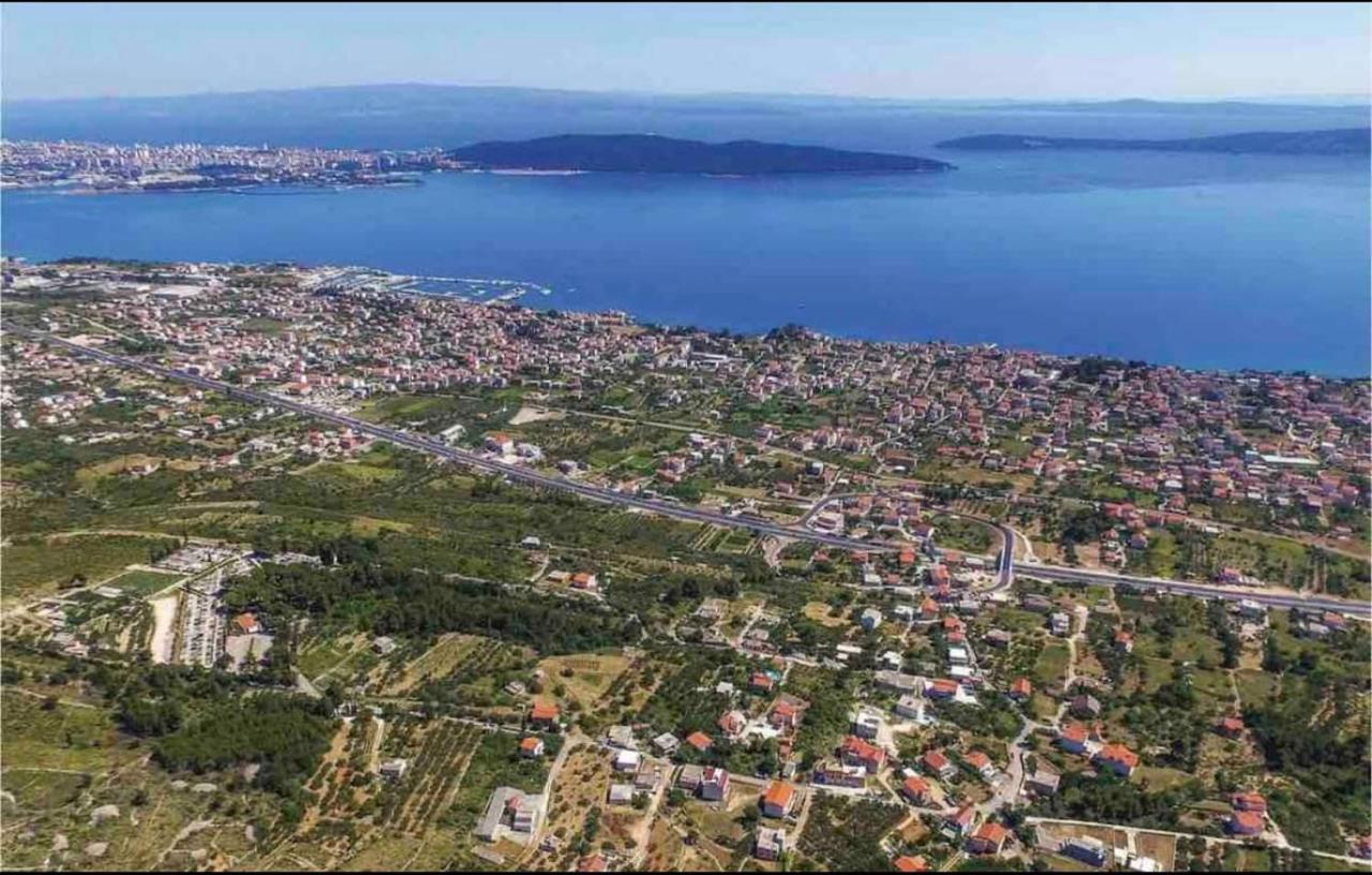 Villa Ana Kaštel Sućurac Bagian luar foto