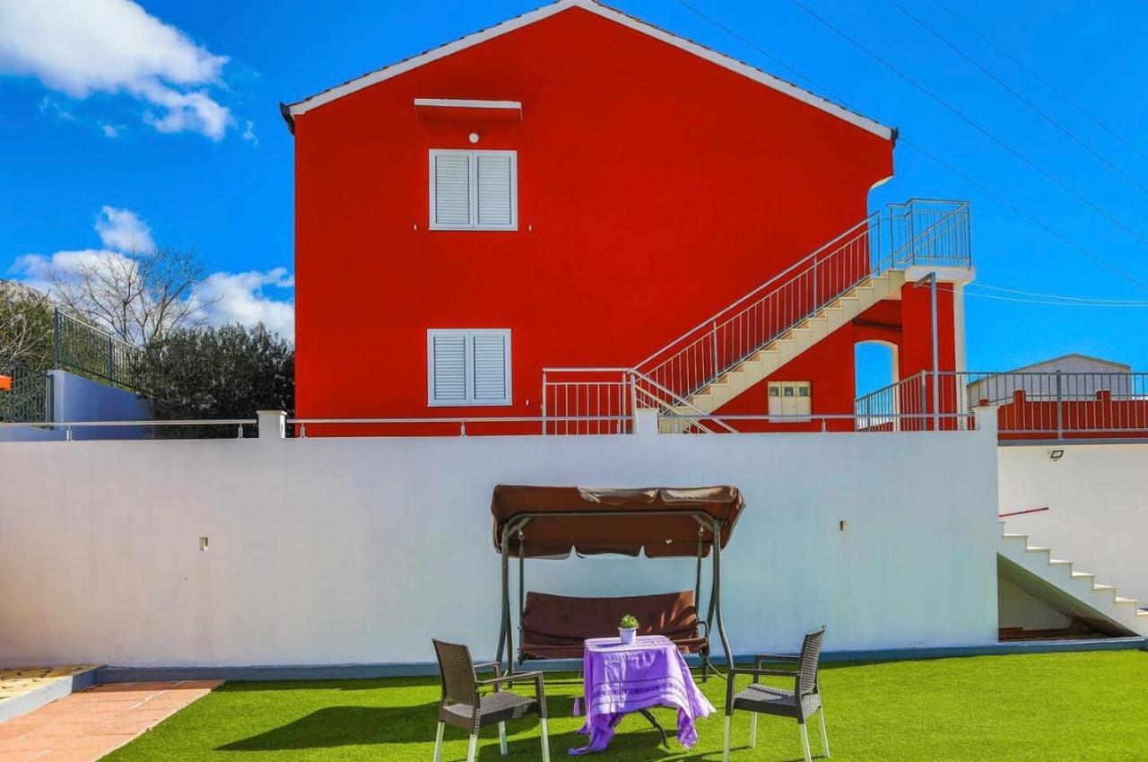 Villa Ana Kaštel Sućurac Bagian luar foto